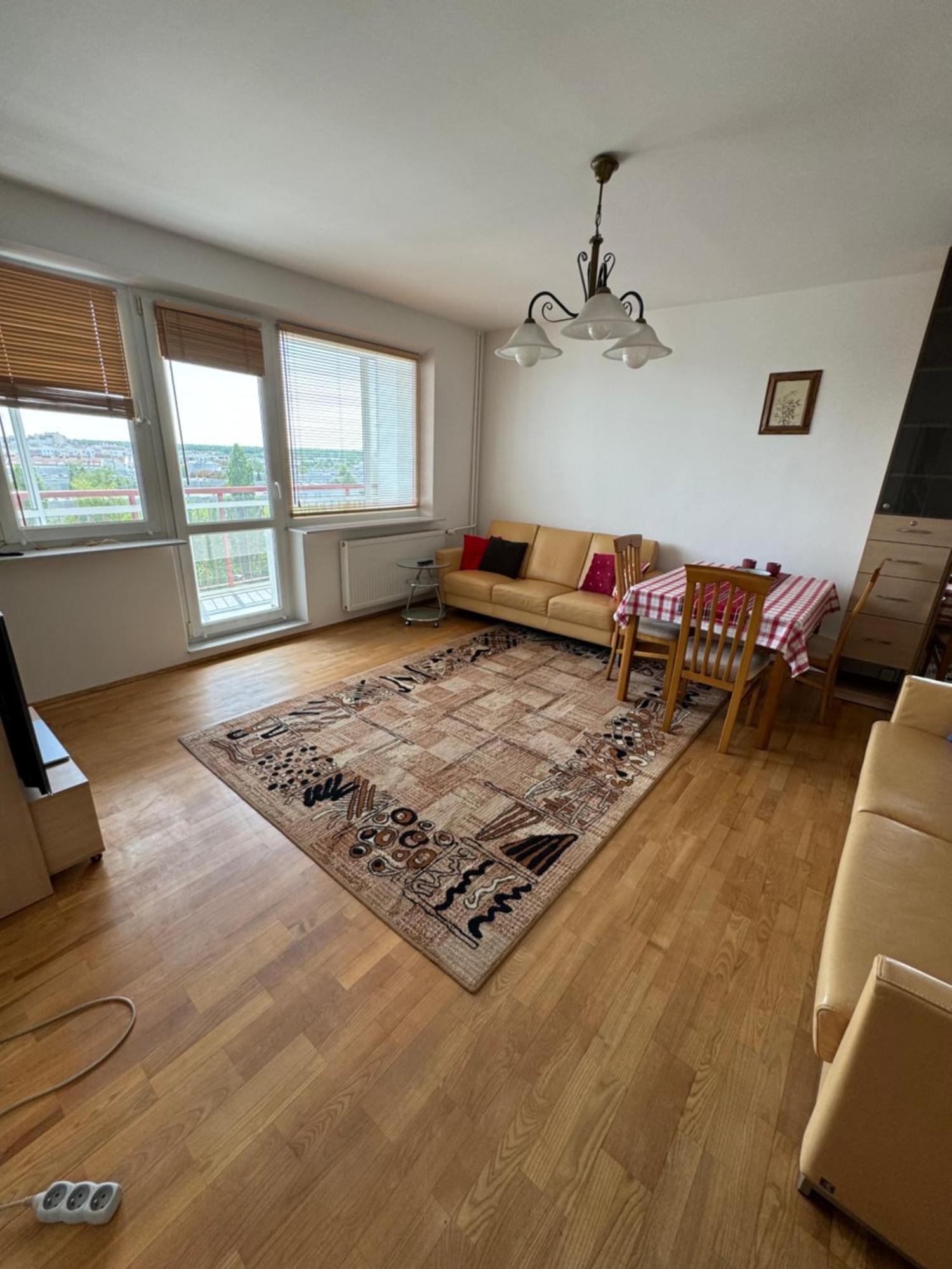 Wygodny Apartament Dla Rodziny 3-5 Osobowej Apartamento Varsóvia Exterior foto